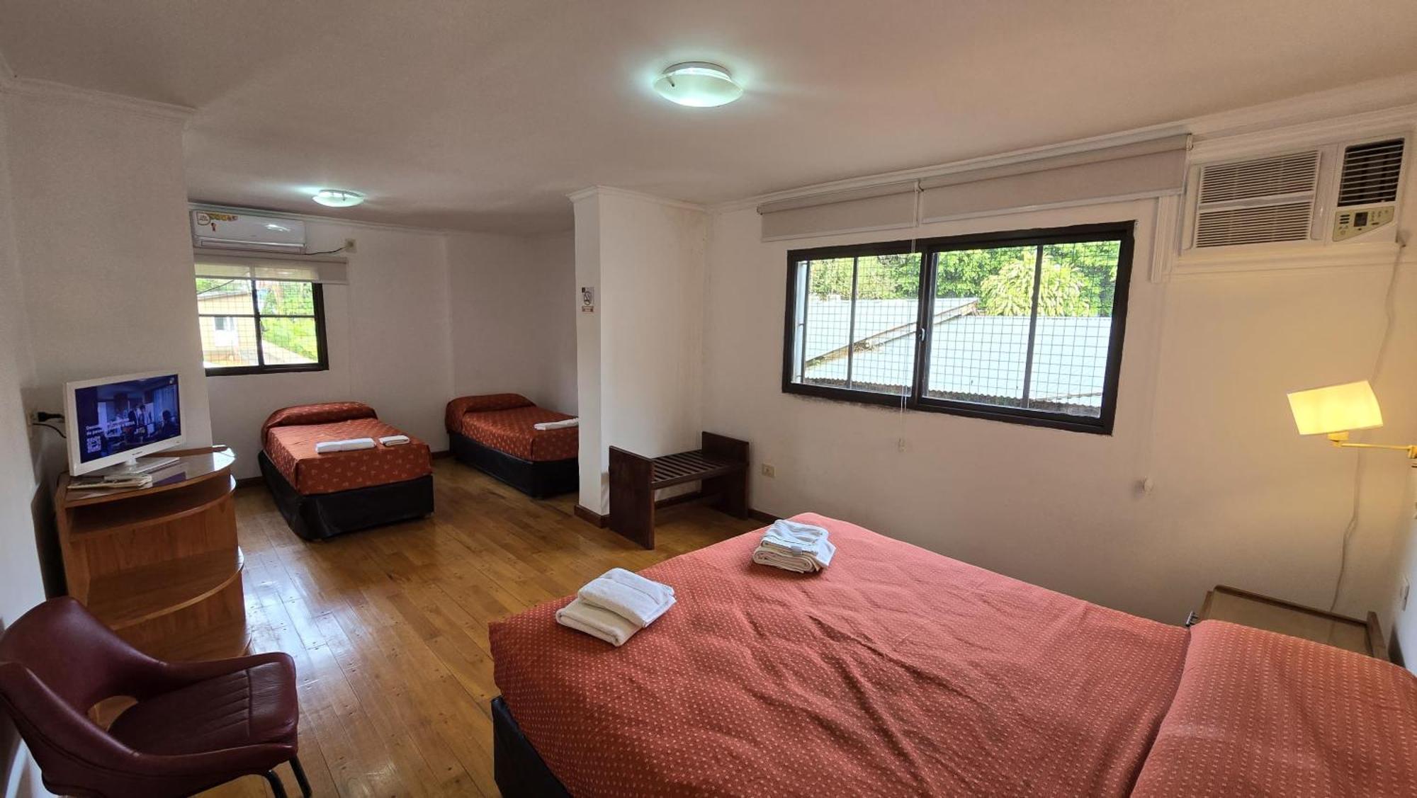 Tajy Iguazu Hotel Puerto Iguazú Exteriör bild